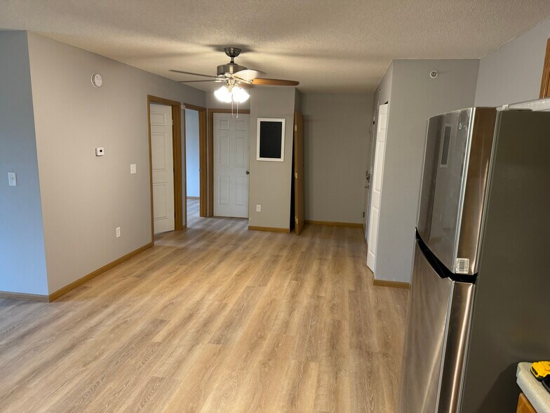 Building Photo - 431 Central AVE W