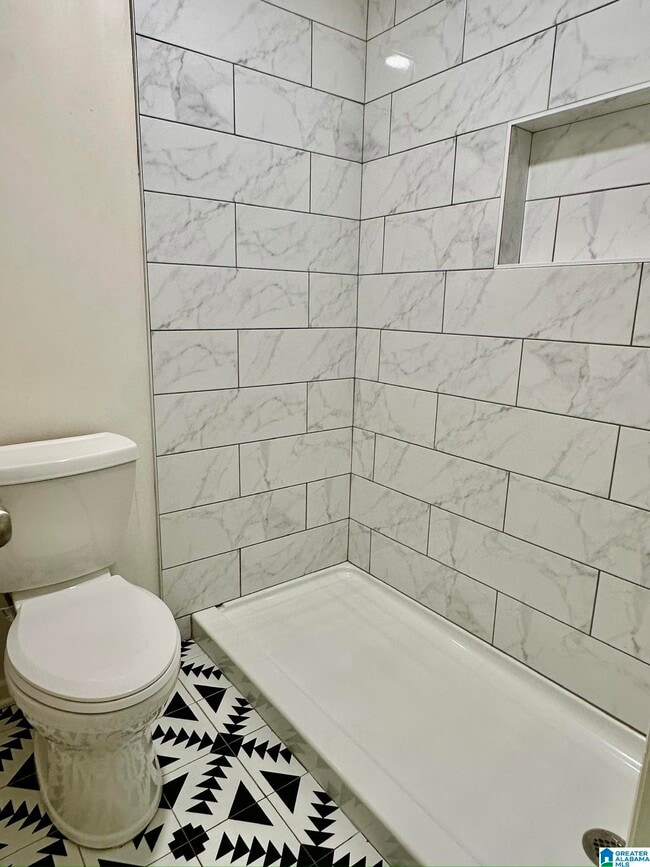 Building Photo - 2413 Pentland Dr