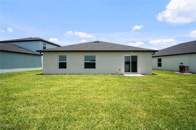 Building Photo - 17633 Paradiso Wy