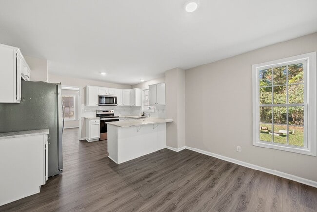 Building Photo - 205 Tonylee Ct