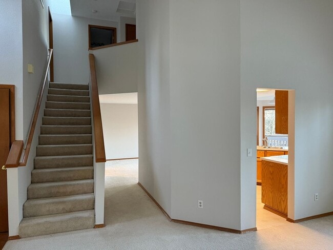 Building Photo - 5307 SW Brugger St