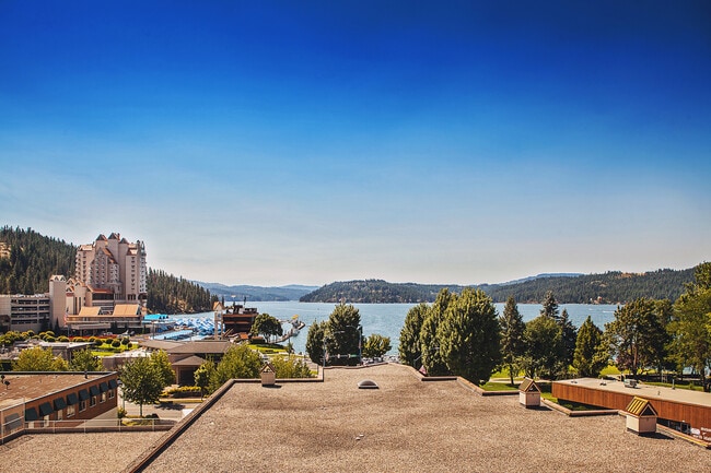 Building Photo - 301 N 1st St