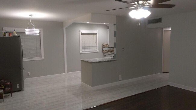 Building Photo - 384 Tuscany Ln