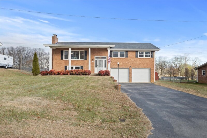 Building Photo - 122 Bright Ridge Dr