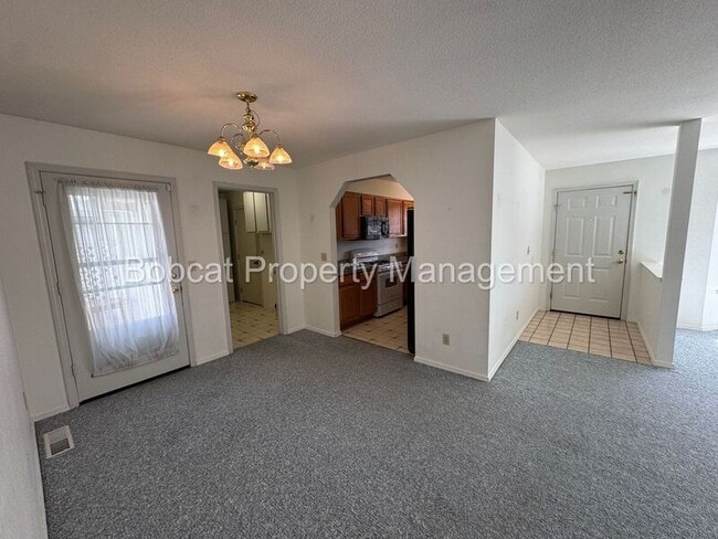 Building Photo - 4098 Quinn Dr