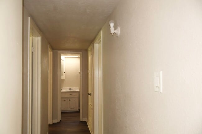 Building Photo - 7731 Melanie St