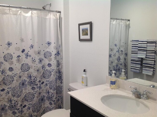 Building Photo - 13801 Mussel Rn