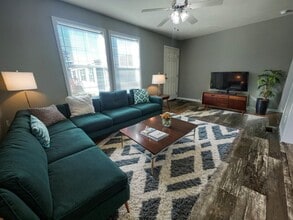 Building Photo - 38033 Ducharme Dr