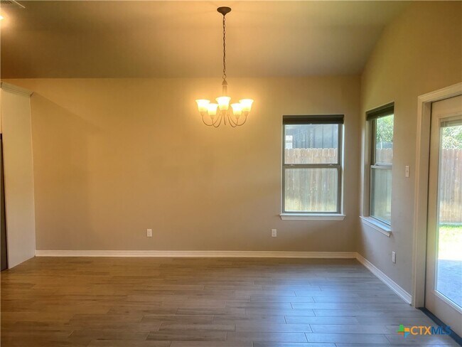 Building Photo - 3316 Braford Dr
