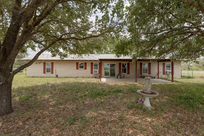 Primary Photo - 865 Verdi Rd