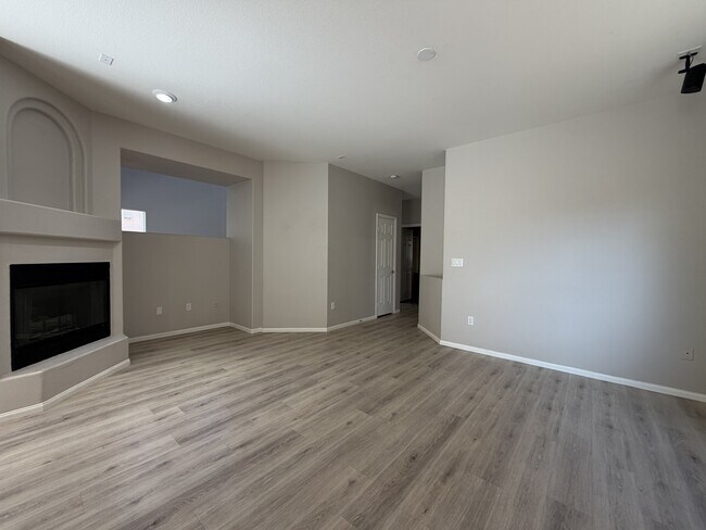 Building Photo - 148 Macoby Run St