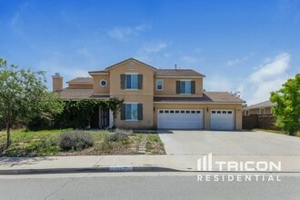 Building Photo - 13571 Altivo St