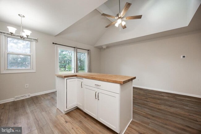 Building Photo - 1104 St Michaels Ct