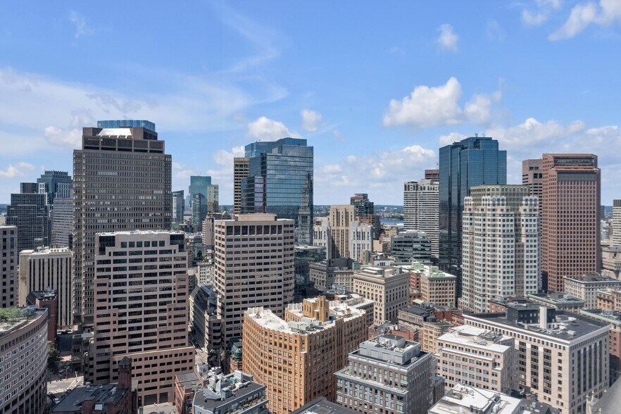 Building Photo - 65 E India Row