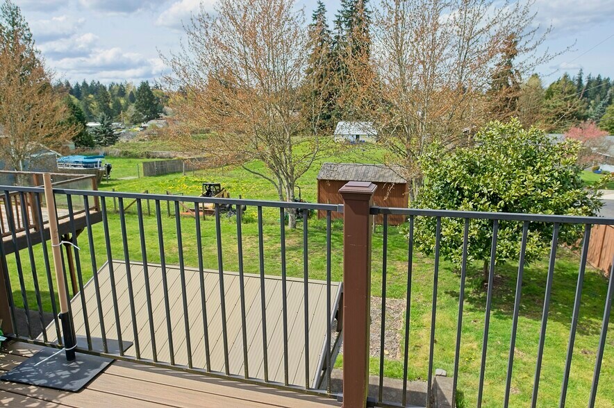 Building Photo - 11802 74th Ave E