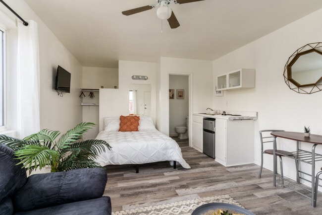 Primary Photo - 538 N. Main Street