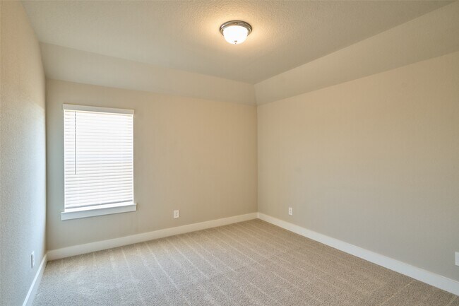 Building Photo - 20730 Open Range Ct