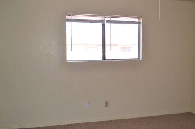 Building Photo - 3053 Olympia Dr