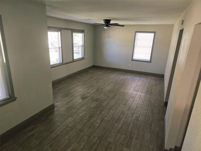 Building Photo - 3308 Sophie Ann Dr