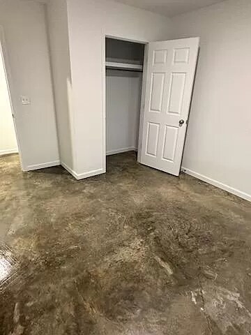 Building Photo - 244 Skylane Dr