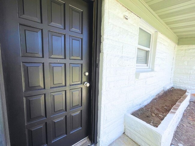 Building Photo - 178 Fennel Dr