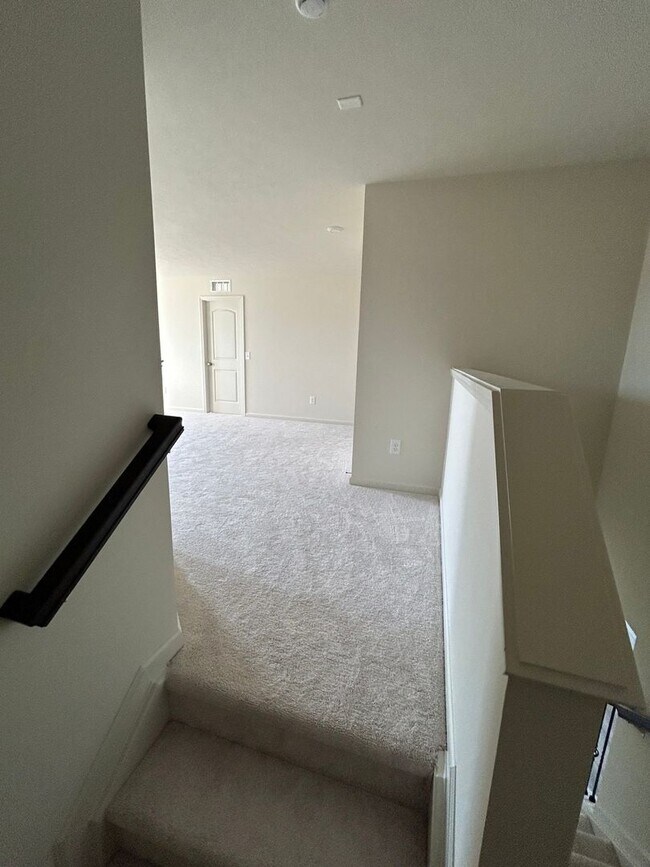 Building Photo - Newly Constructed 5 Bedroom Single Family Home in Brownsburg