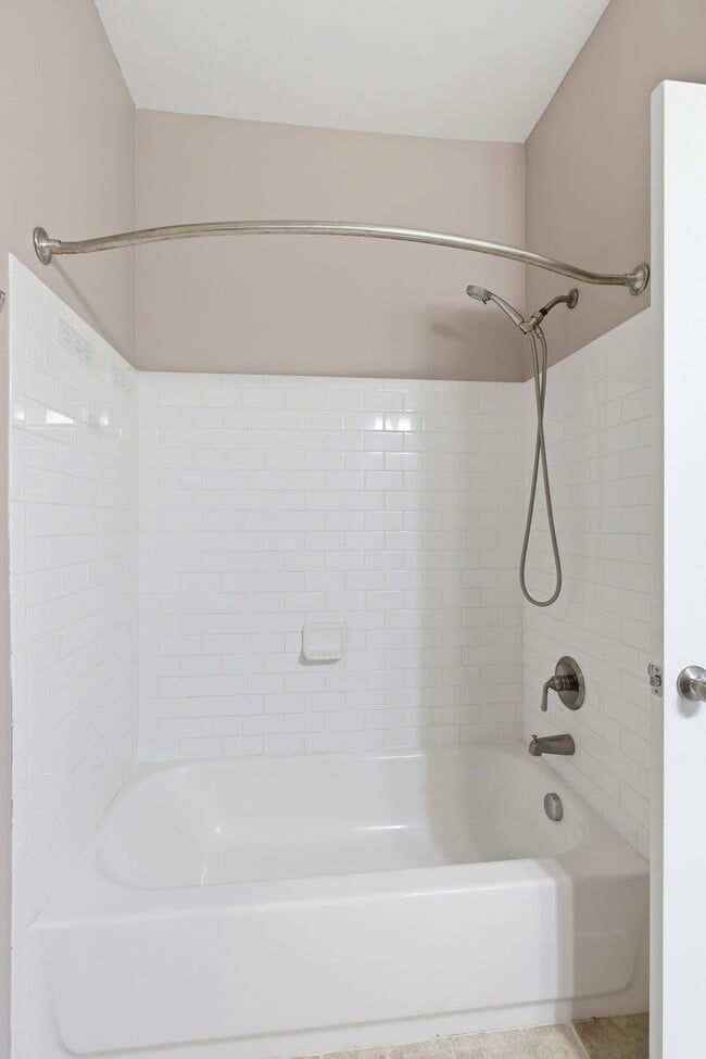 Building Photo - 2197 Nolensville Pk