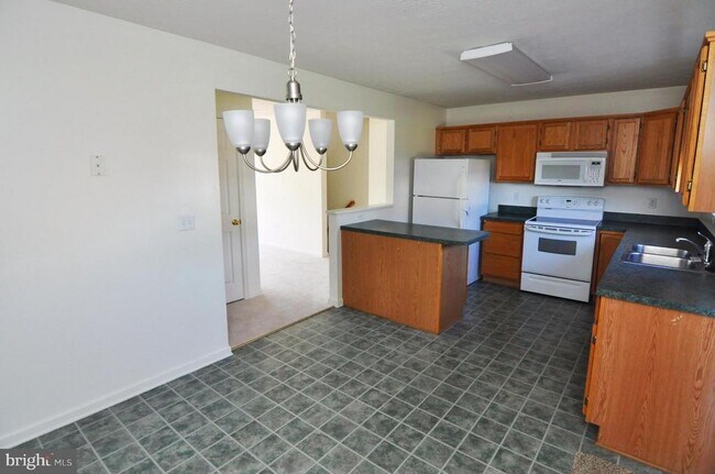 Building Photo - 117 Scirocco Ln