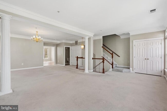 Building Photo - 325 Munahan Cir