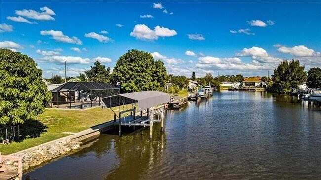 Building Photo - 540 Lindley Terrace