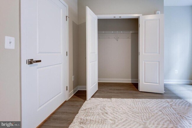Building Photo - 4395 Peach Lily Ln