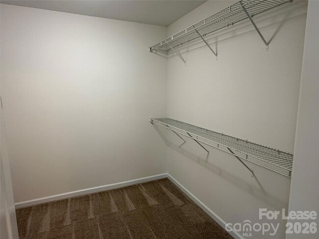 Building Photo - 4820 Lynn Lee Cir