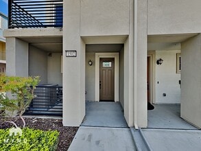 Building Photo - 1502 Cherry Cir