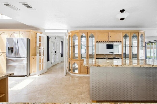 Building Photo - 433 Pelican Bay Dr