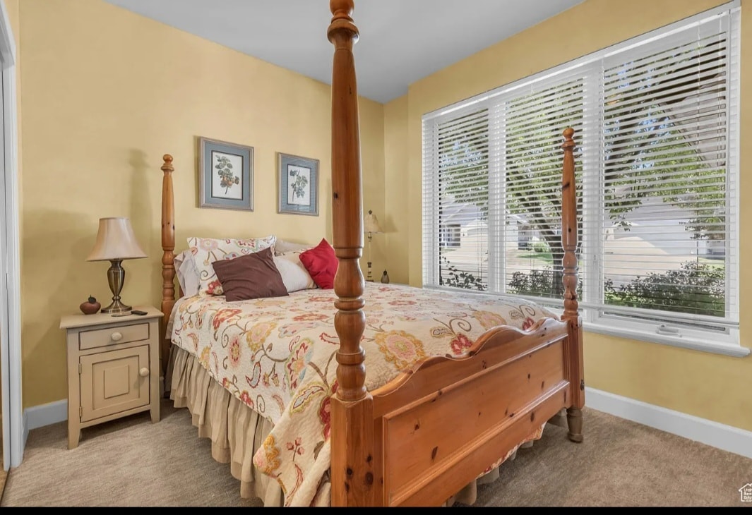 Building Photo - 77 W Village Ct