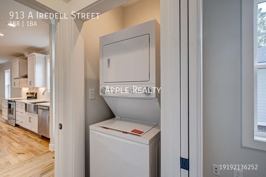 Building Photo - 913 Iredell St