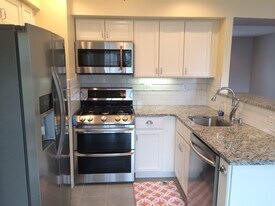 Building Photo - 109 Hunt Dr