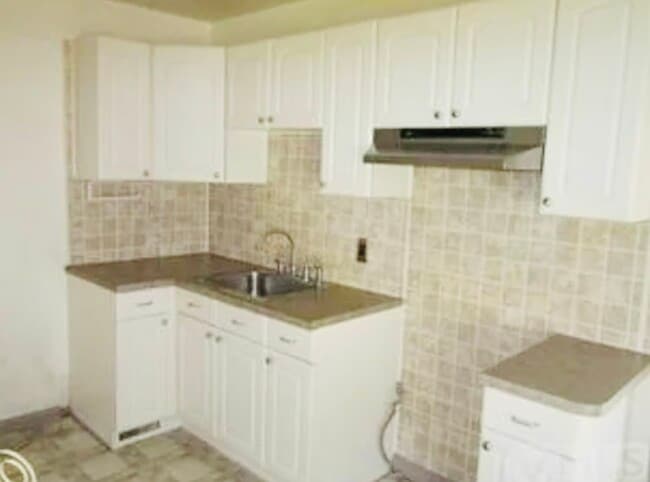 Primary Photo - 21155 Dexter Blvd