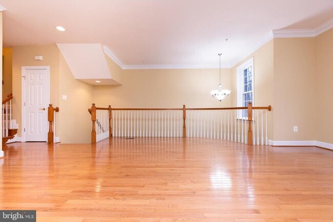 Building Photo - 1206 Maple Grove Ln