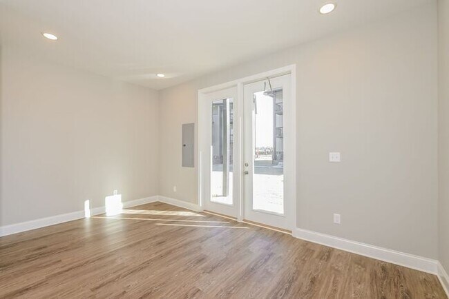 Building Photo - 1922 Addi Ln