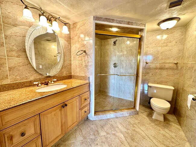 Building Photo - 1501 Marina Isle Way