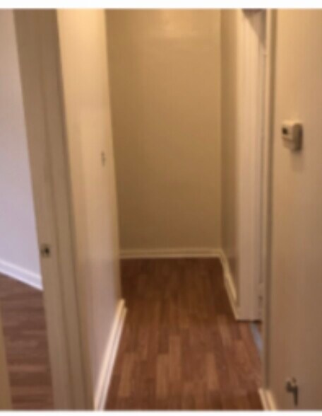 Building Photo - 4208 Newark Ave