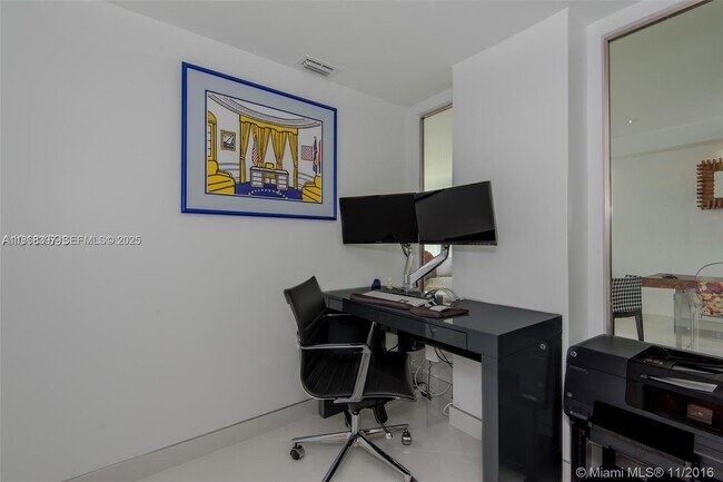 Building Photo - 19390 Collins Ave