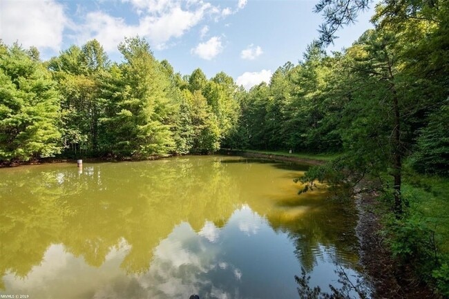 Building Photo - 2015 Union School Rd SW