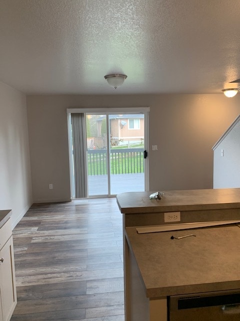 Building Photo - 5031 Sunnyside Blvd