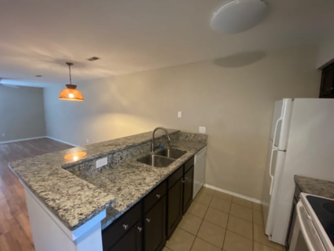 Building Photo - 4489 Little River Inn Ln