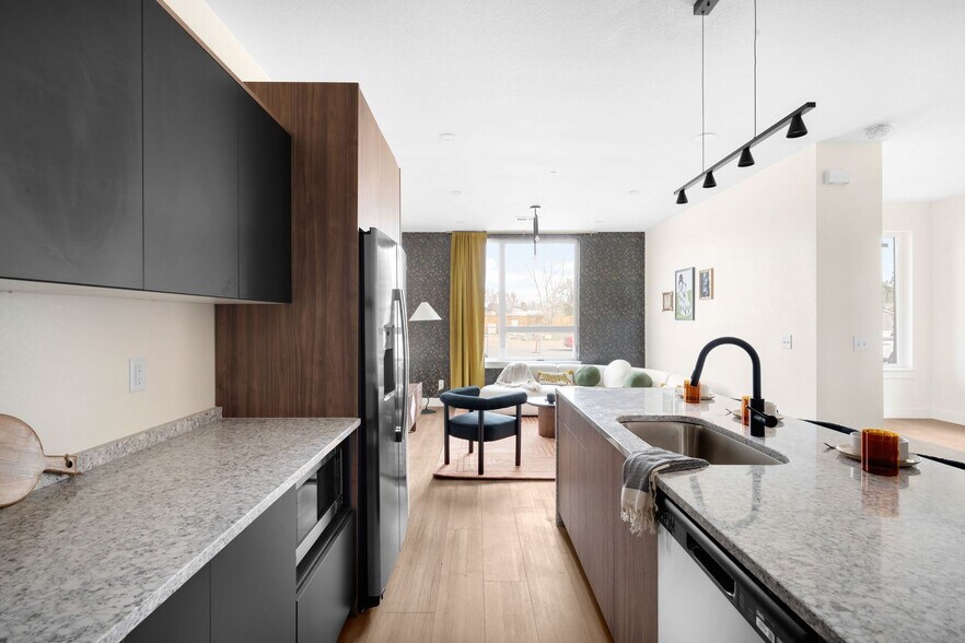 Building Photo - 5780 W 92nd Ave