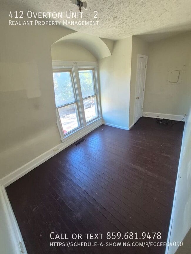 Primary Photo - 412 Overton St