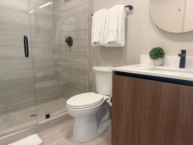 Building Photo - 580 72nd St