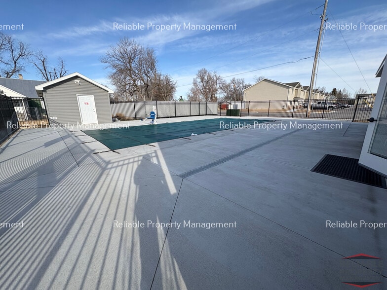 Building Photo - 2015 Lawrence Ln